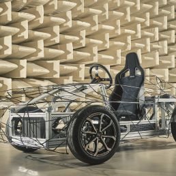 DeVee Ultra Carbon Lightweigth, Transversalflussmaschine, Reluktanzmotor