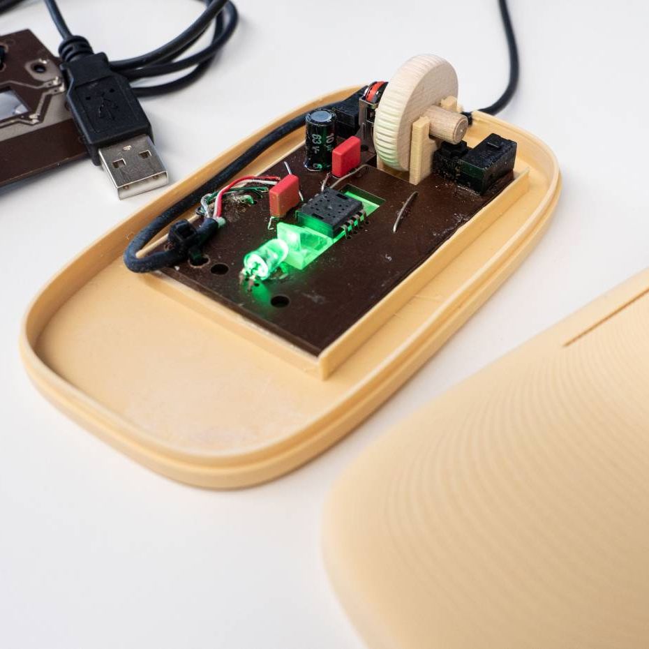 Empa Computermaus aus Holz, Zellulose und Lignin