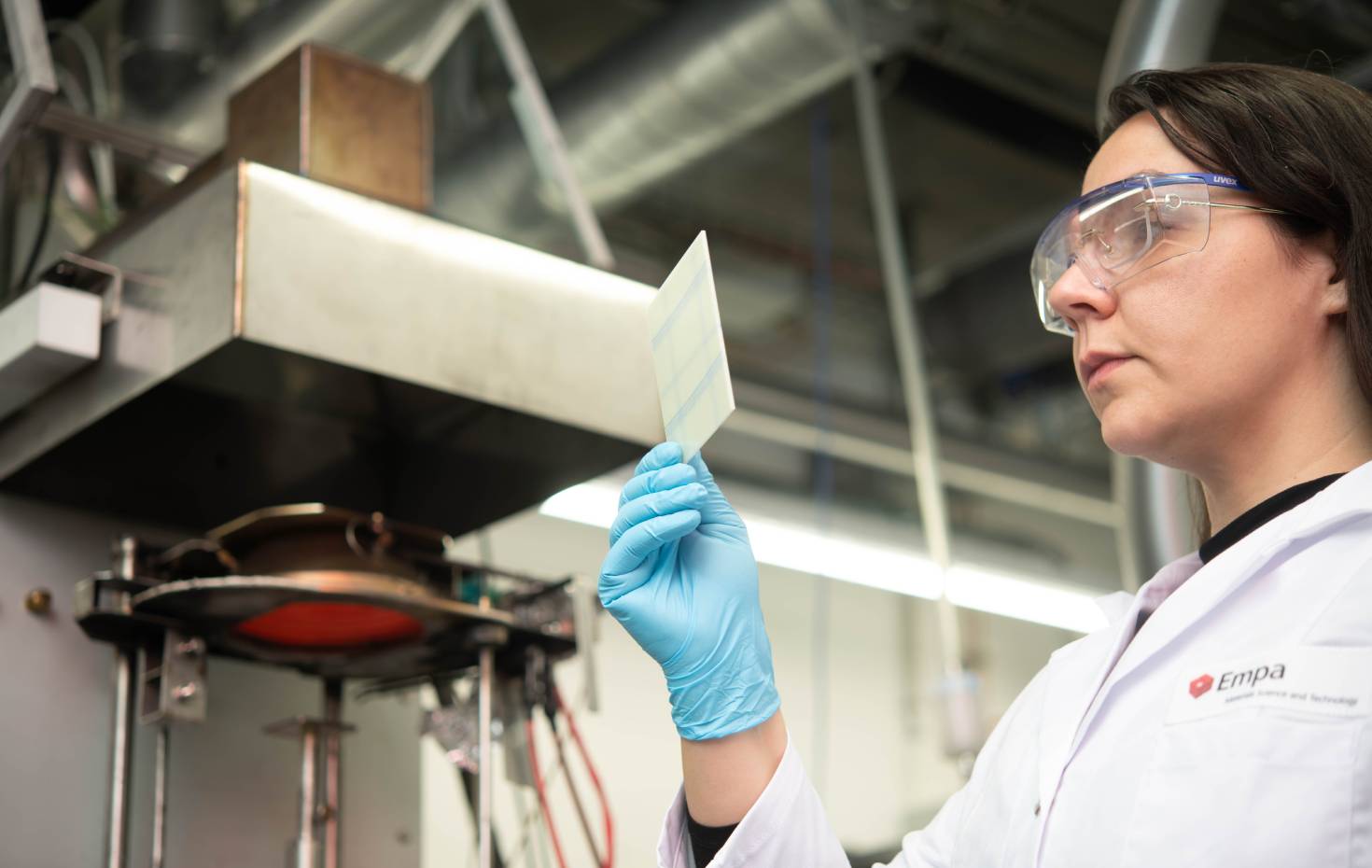 Empa recyclingähiges Epoxidharz dank Phosphoradditiven